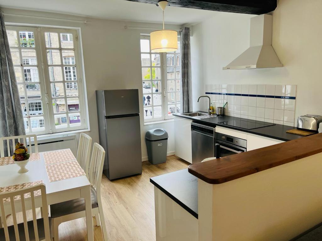Eglantine 14 Appartement Centre Historique De ดีน็อง ภายนอก รูปภาพ