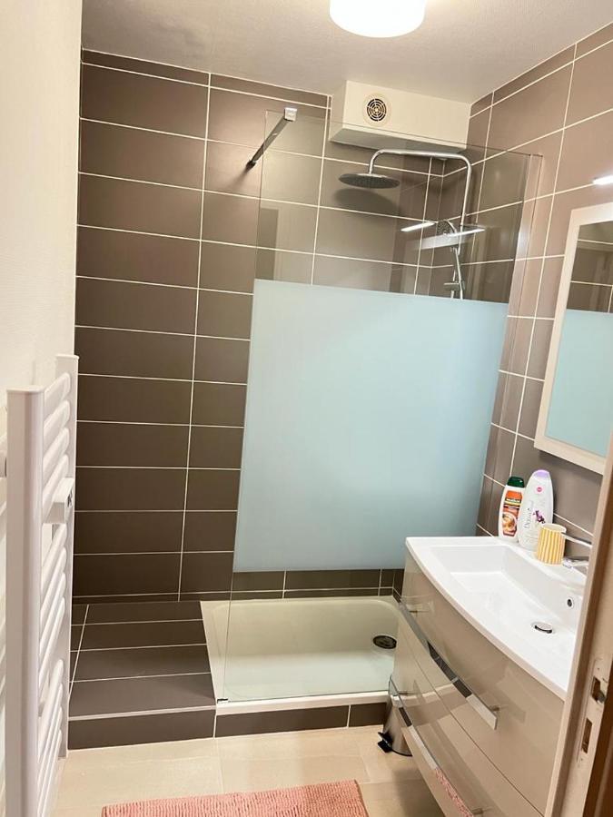 Eglantine 14 Appartement Centre Historique De ดีน็อง ภายนอก รูปภาพ
