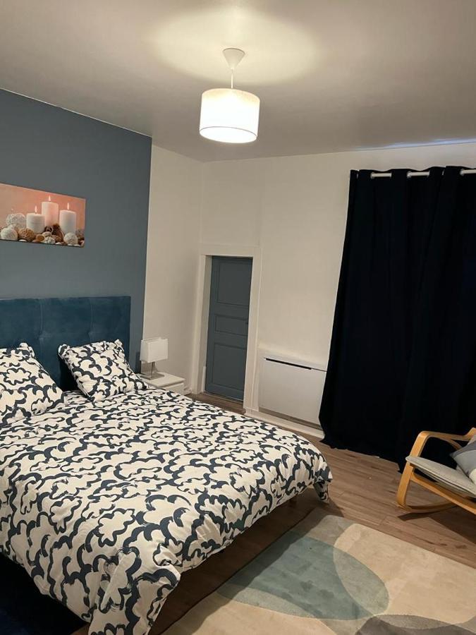 Eglantine 14 Appartement Centre Historique De ดีน็อง ภายนอก รูปภาพ